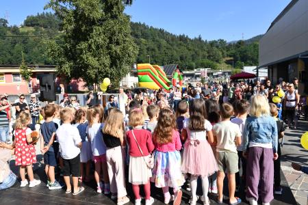 Otroci Vrtca Ravne A. Ocepek (9)